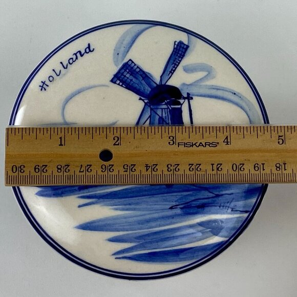 Vintage Delft Blue Holland Windmill Trinket Box Hand Painted Round Ceramic - Picture 9 of 10